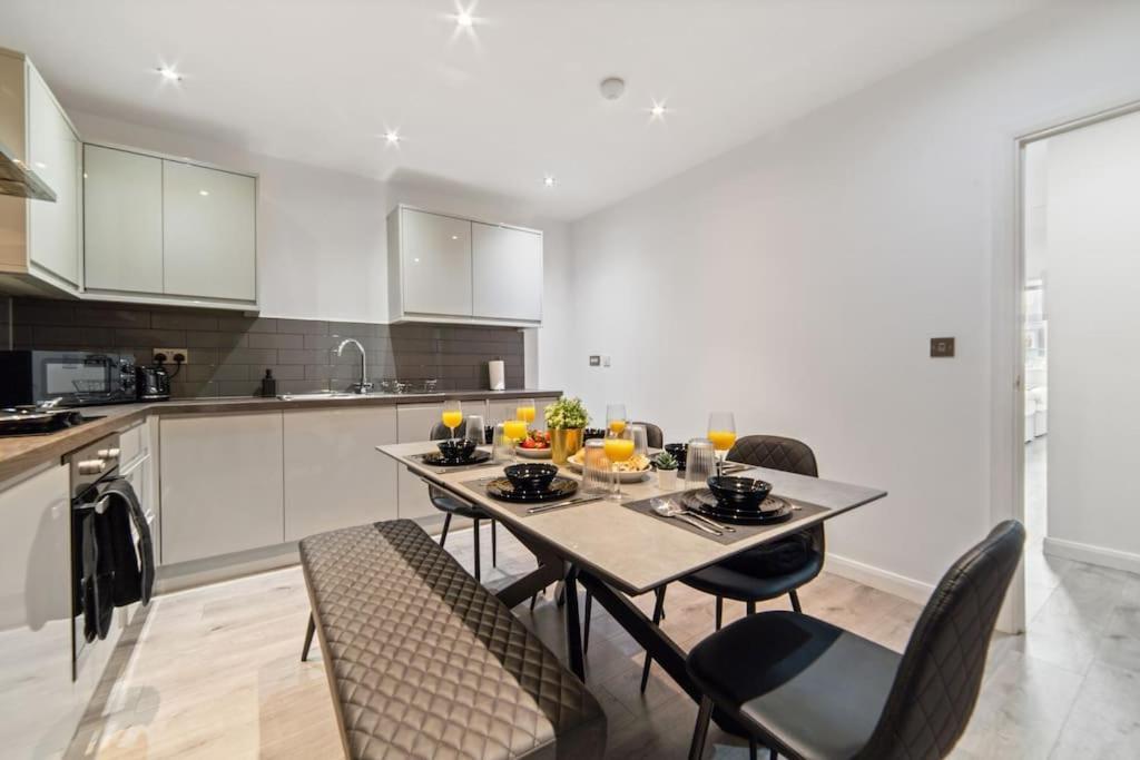 Urban Comfort Getaway- Leicester City Centre Exterior photo